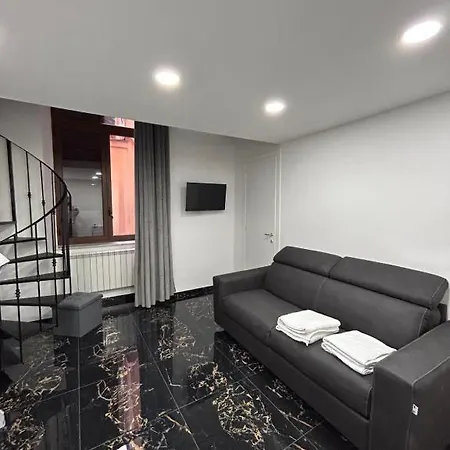 Valentino Luxury Suites Naples Exterior photo